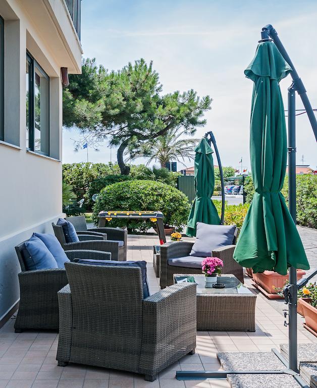 Hotel Paris Lido di Camaiore Exterior foto